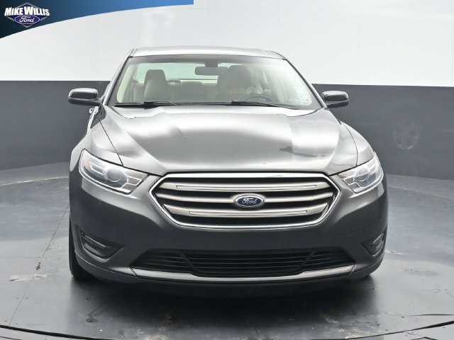 Used 2015 Ford Taurus SEL w/ Equipment Group 201A FWD image 2