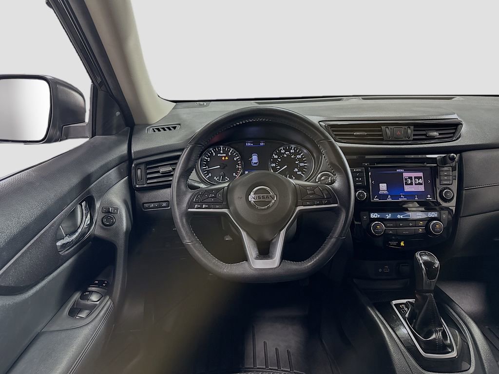 Used 2018 Nissan Rogue SV image 23