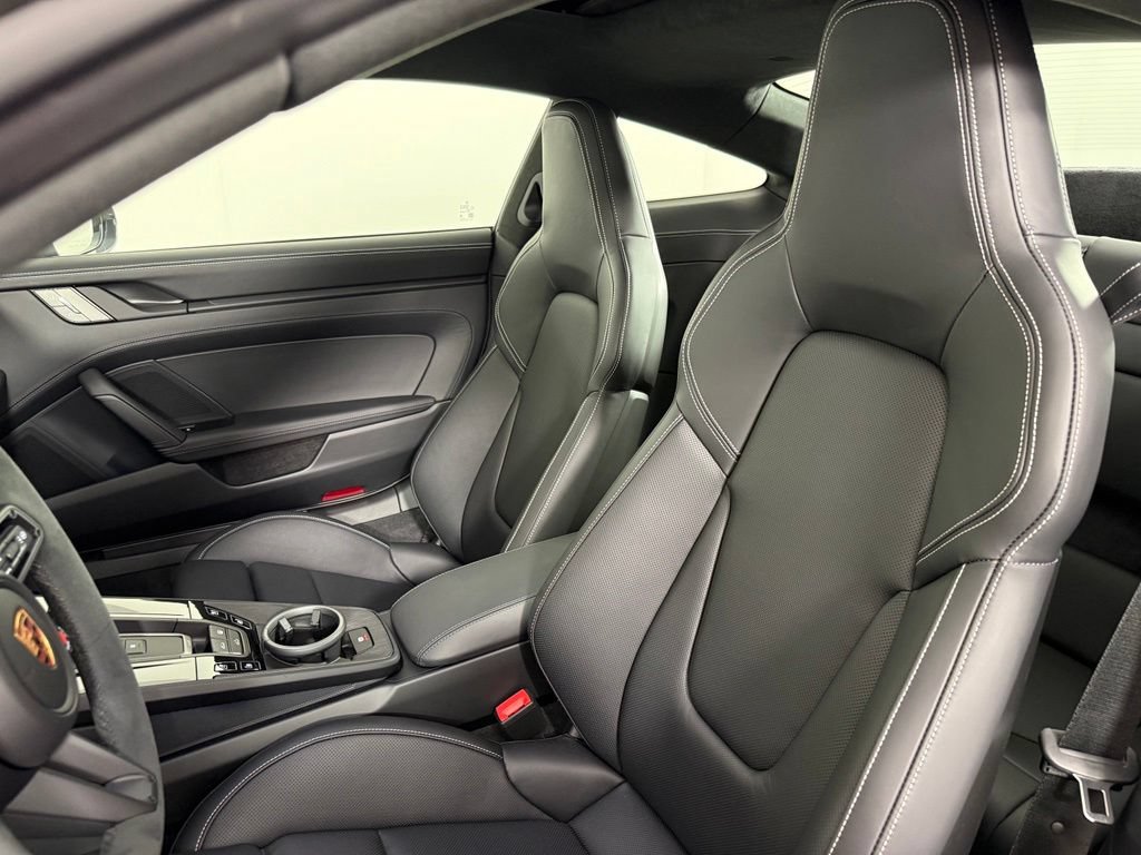 Certified 2026 Porsche 911 Carrera GTS RWD image 5