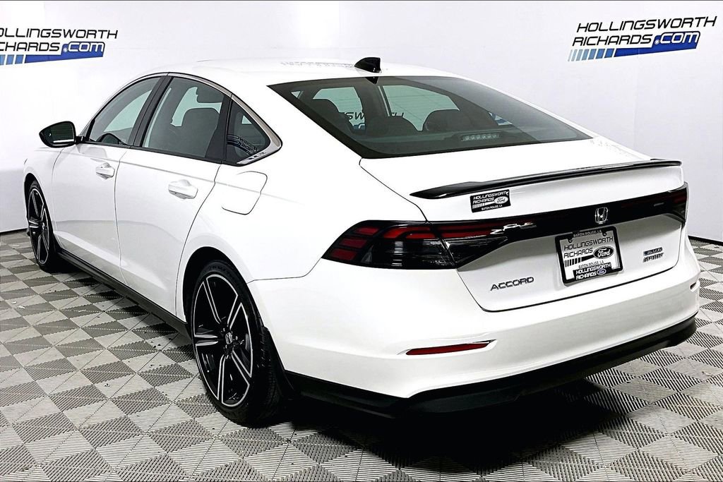 Used 2024 Honda Accord Sport image 8