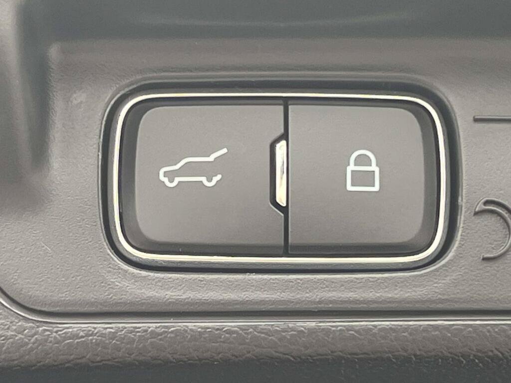 Certified 2026 Ford Explorer ST-Line AWD/4WD image 21