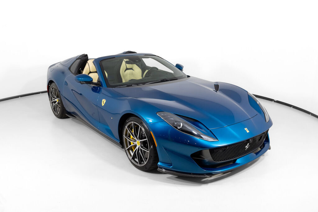 Used 2021 Ferrari 812 GTS RWD image 12