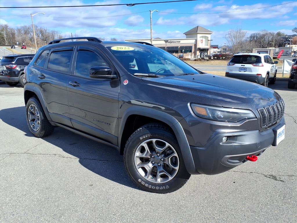 Used 2022 Jeep Cherokee Trailhawk w/ Premium Leather Package video 2