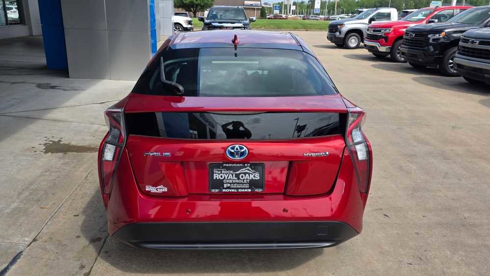 Used 2018 Toyota Prius Two w/ Prius Two Safety Plus Package FWD image 4