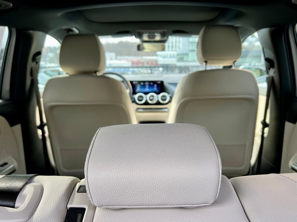 Used 2026 Mercedes-Benz GLA 250 4MATIC image 16