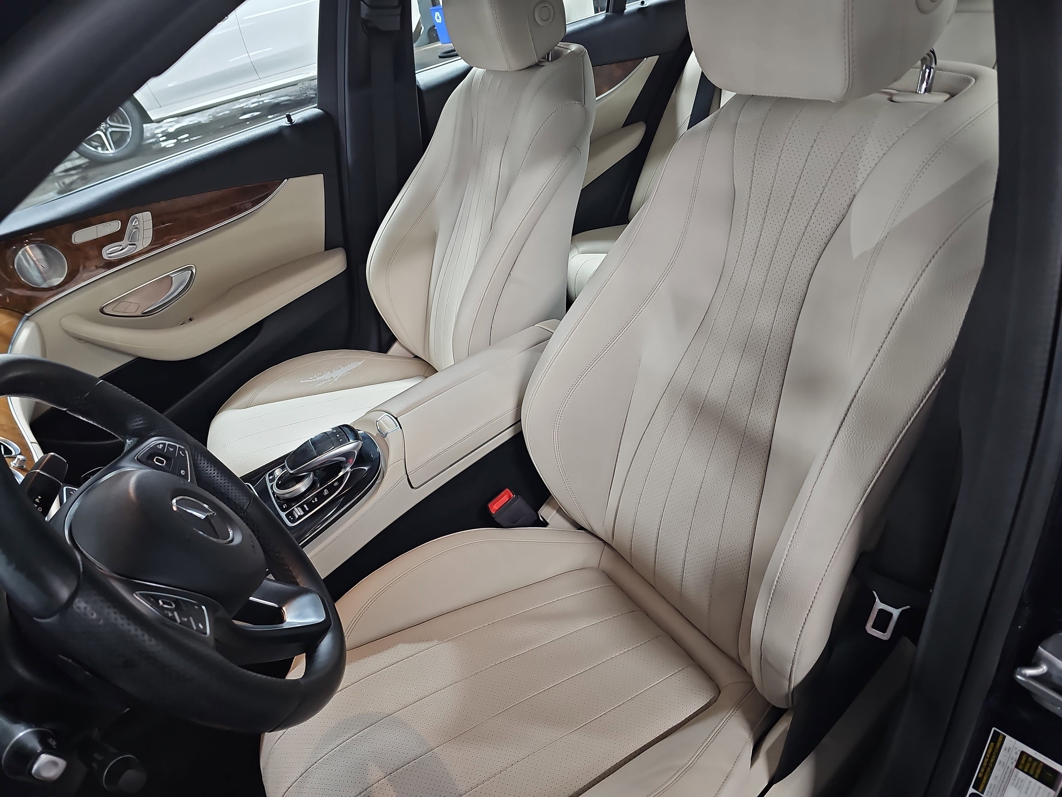 Used 2018 Mercedes-Benz E 300 image 15