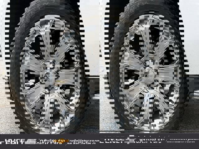 Used 2018 GMC Yukon SLE w/ Convenience Package image 10