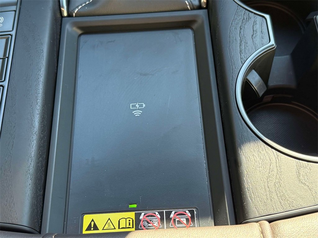 Used 2024 Lexus LX 600 4WD w/ Luxury Package image 25