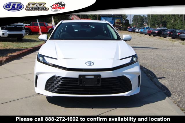 Used 2025 Toyota Camry LE FWD video 2