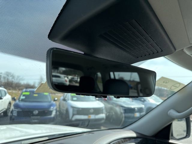 Certified 2024 Nissan Armada Platinum w/ Captain's Chairs Package AWD/4WD image 36