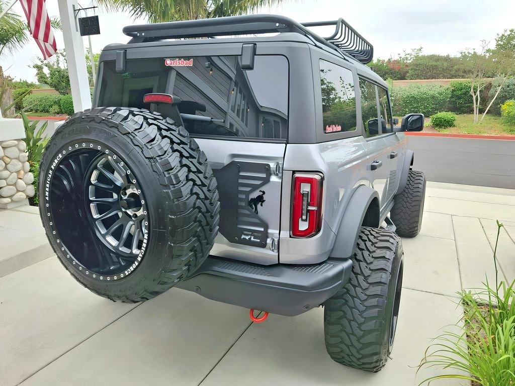 Used 2024 Ford Bronco Badlands image 3
