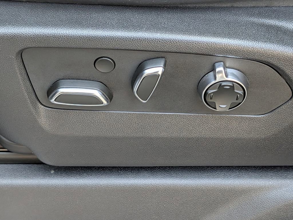 Used 2023 GMC Sierra 1500 Denali Ultimate image 27