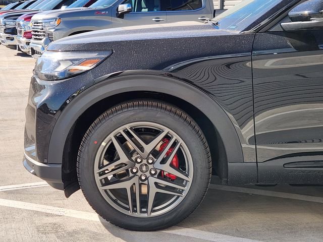 New 2026 Ford Explorer ST image 5