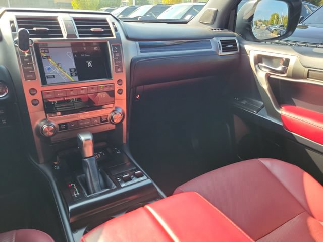 Used 2020 Lexus GX 460 Premium w/ Premium Package AWD/4WD image 11