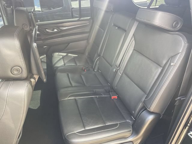 Used 2021 GMC Yukon XL Denali w/ Denali Premium Package AWD/4WD image 10