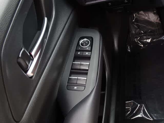 Certified 2026 Toyota Prius Plug-In Hybrid FWD image 38