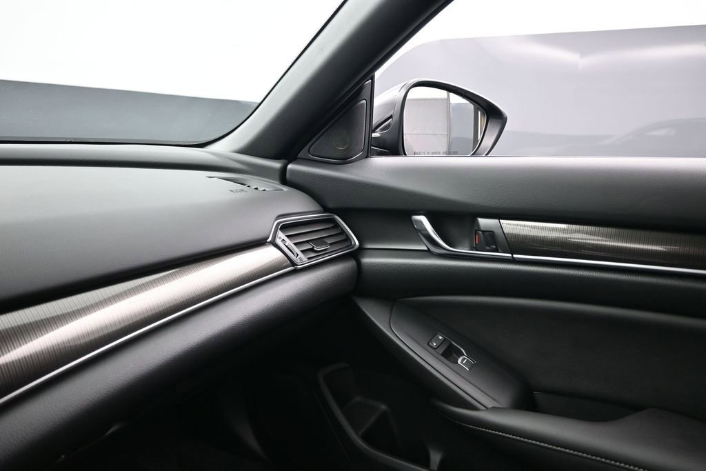 Used 2020 Honda Accord Sport image 17