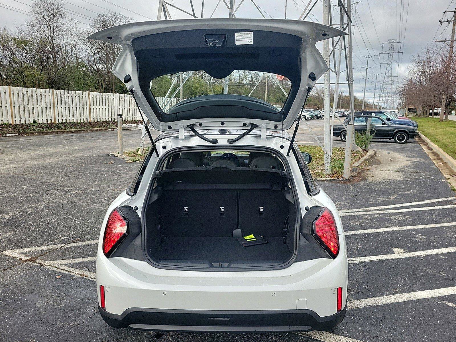 Certified 2025 MINI Cooper S FWD image 9