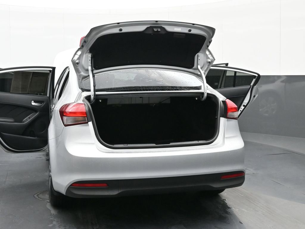 Used 2017 Kia Forte LX image 48