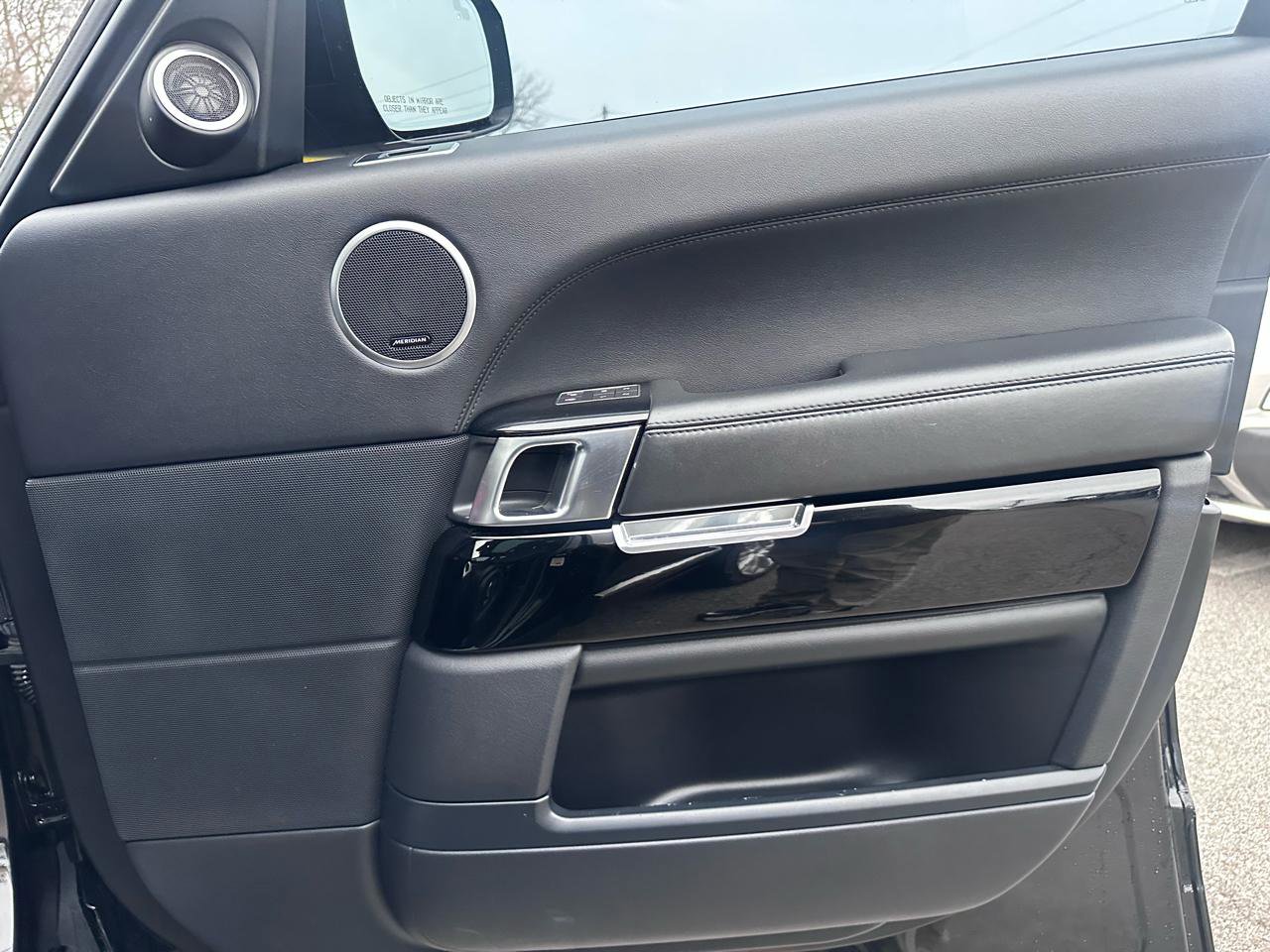 Used 2016 Land Rover Range Rover Supercharged image 43