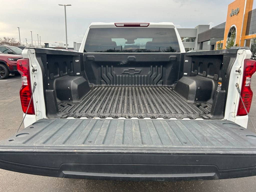 Used 2024 Chevrolet Silverado 1500 LT AWD/4WD image 26