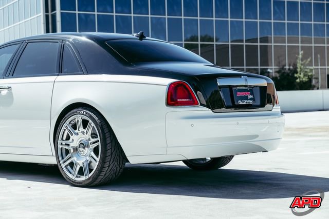 Used 2017 Rolls-Royce Ghost RWD image 61