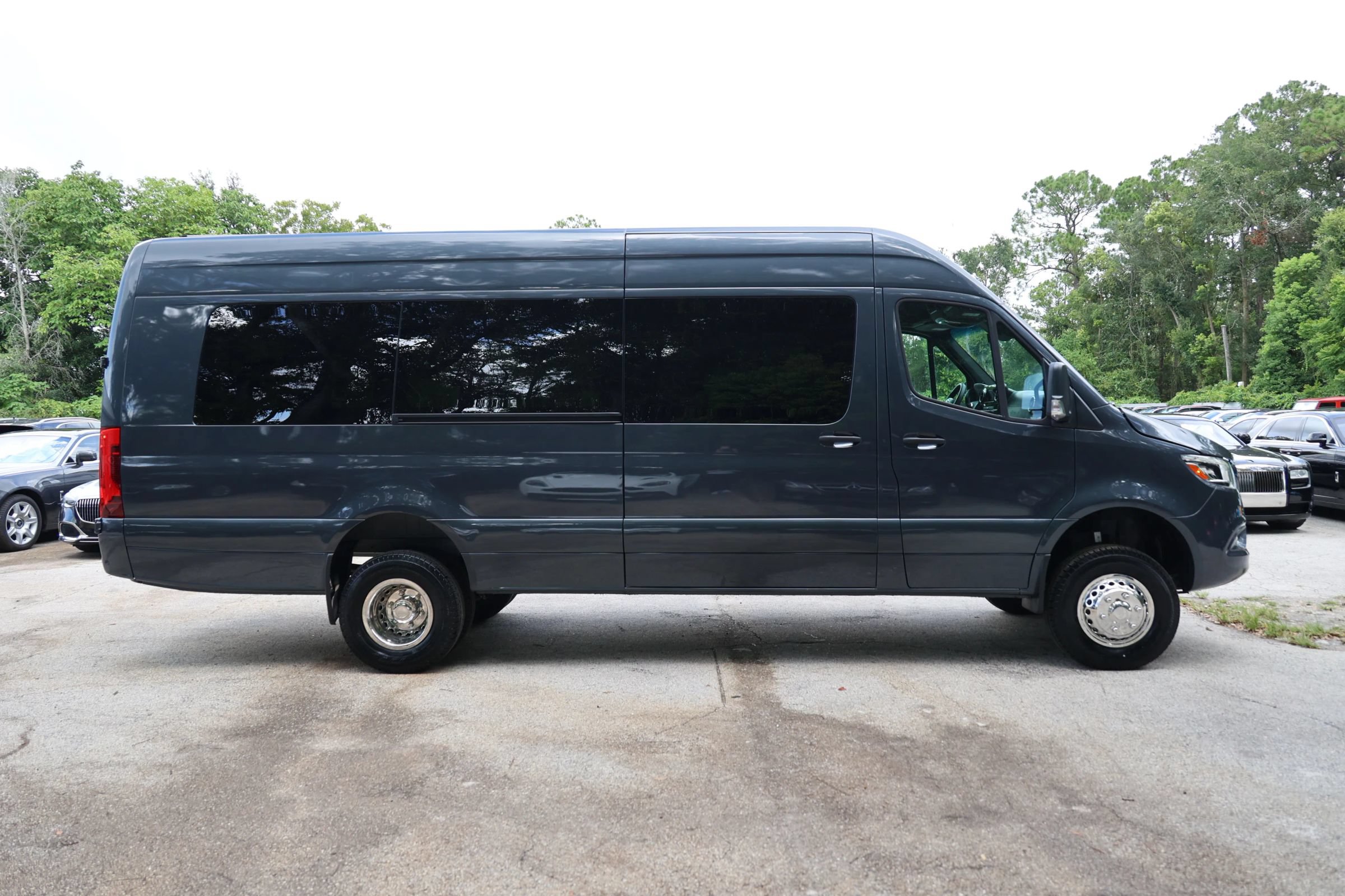 Used 2024 Mercedes-Benz Sprinter 3500 w/ Parking Package image 36