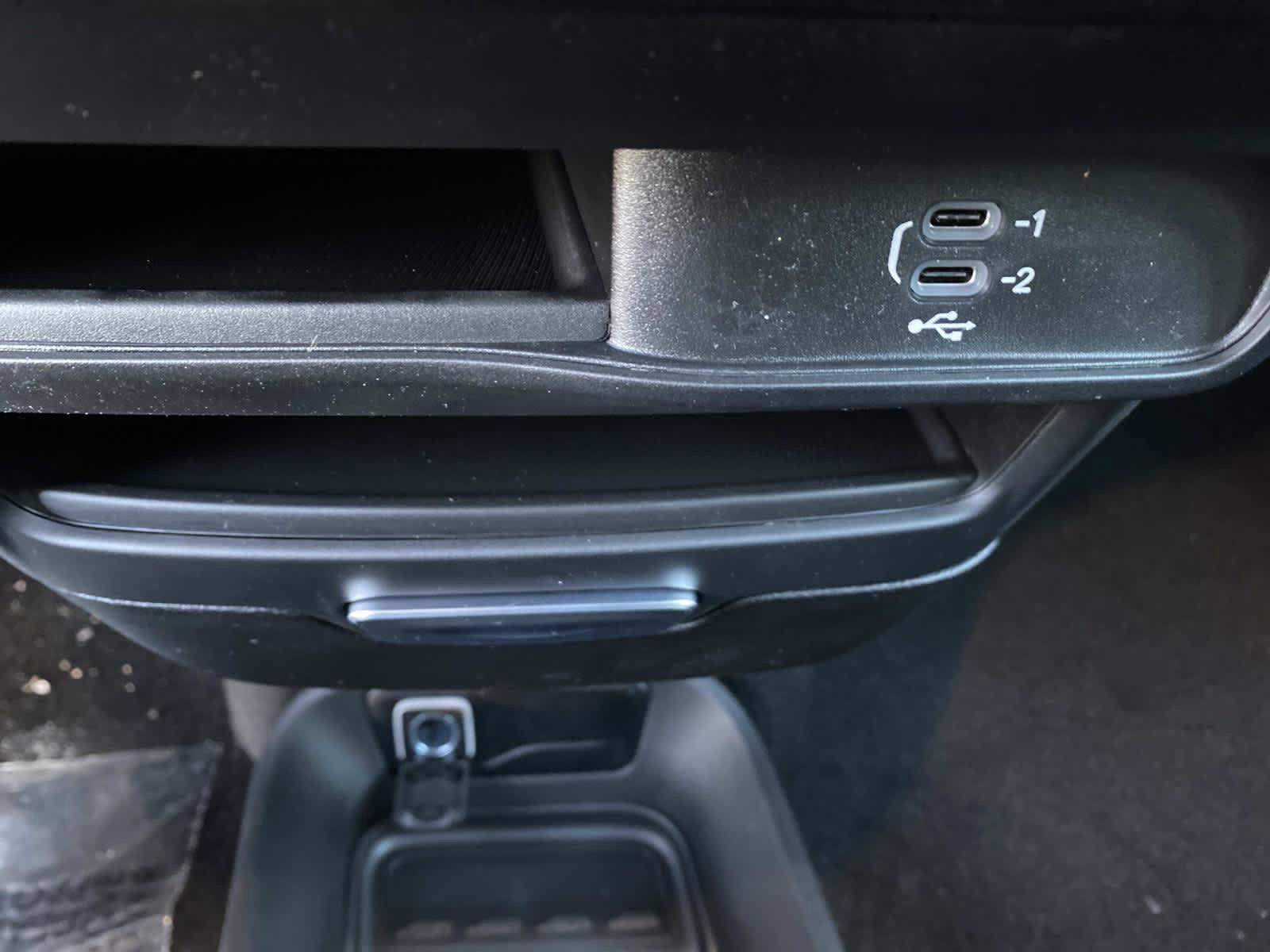 New 2026 Chrysler Voyager LX FWD image 12
