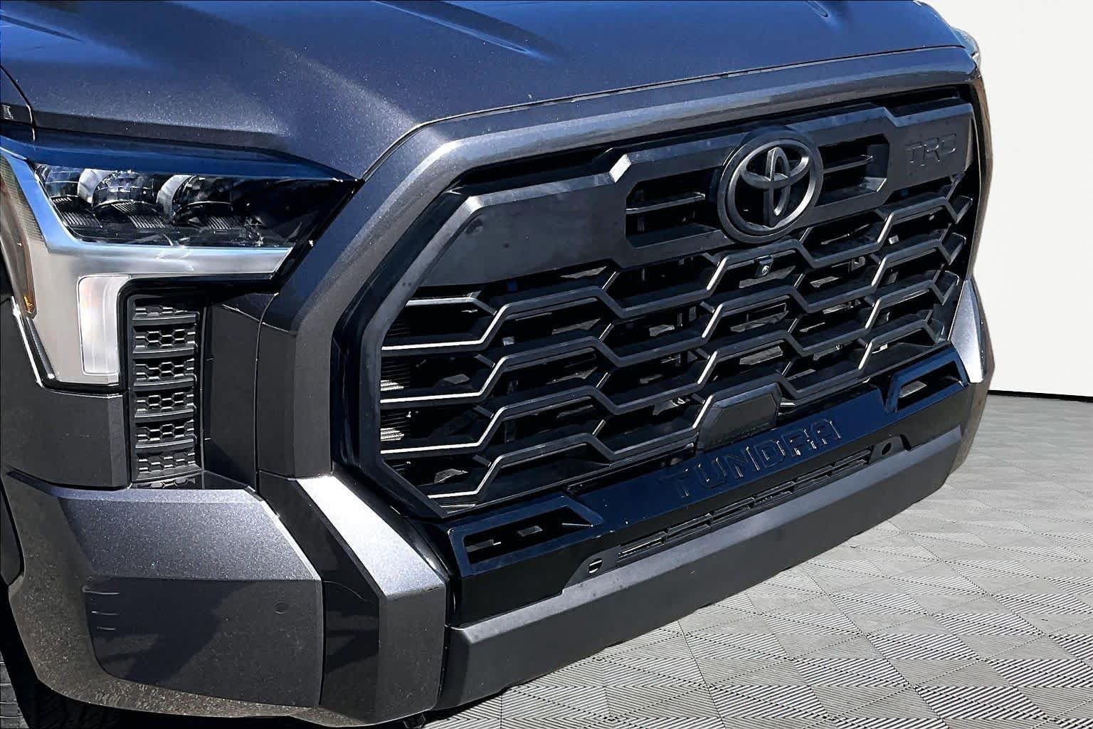 Used 2024 Toyota Tundra Limited w/ TRD Off-Road Package AWD/4WD image 30