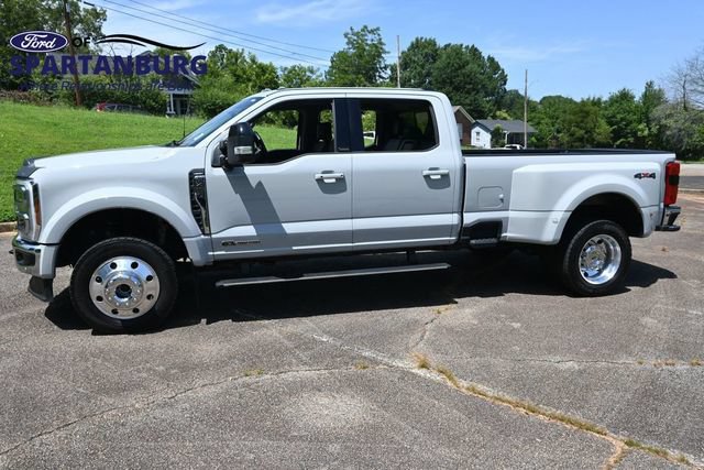 Certified 2025 Ford F450 Lariat w/ Lariat Ultimate Package AWD/4WD image 6