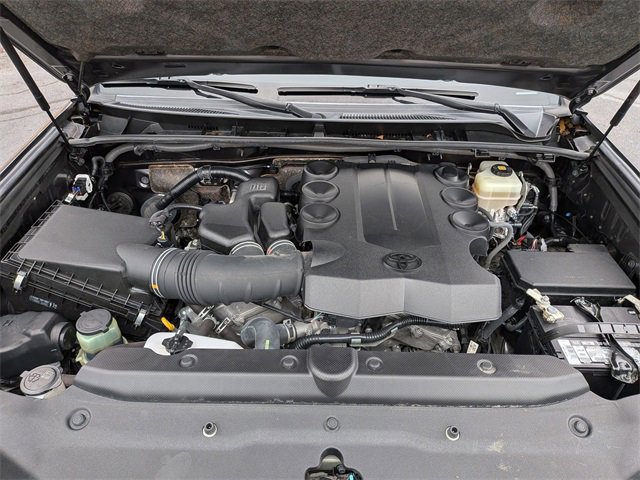 Used 2019 Toyota 4Runner SR5 image 40