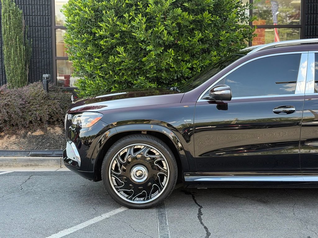 Used 2022 Mercedes-Benz Maybach GLS 600 4MATIC image 10