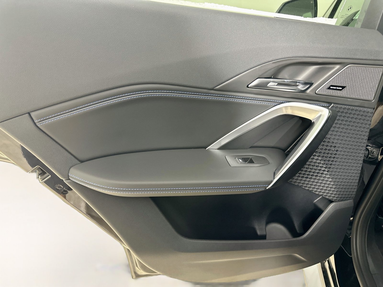 New 2027 BMW X2 xDrive28i AWD/4WD image 34