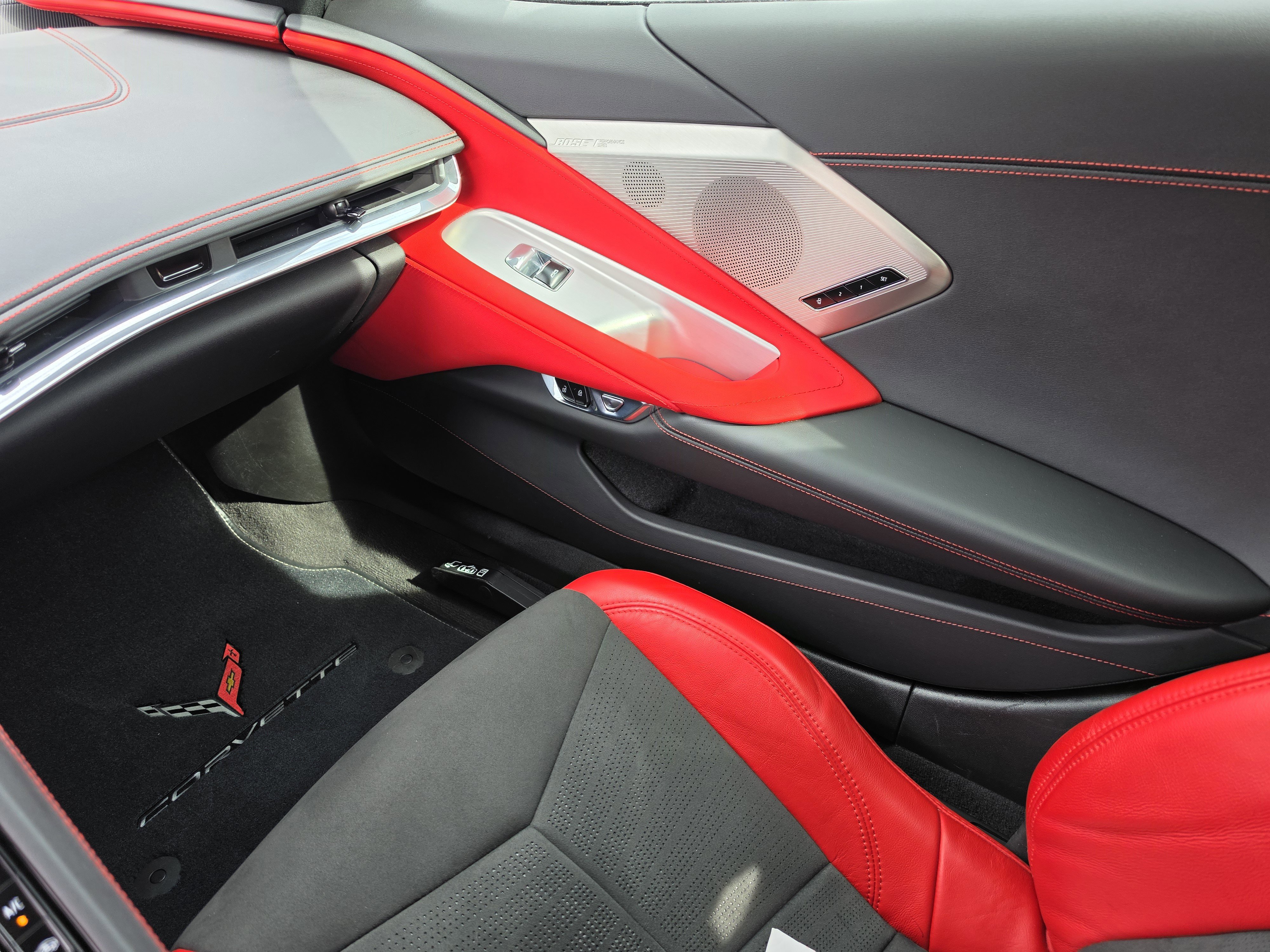 Used 2020 Chevrolet Corvette Stingray Preferred Cpe w/ 2LT Preferred Equipment Group RWD image 19