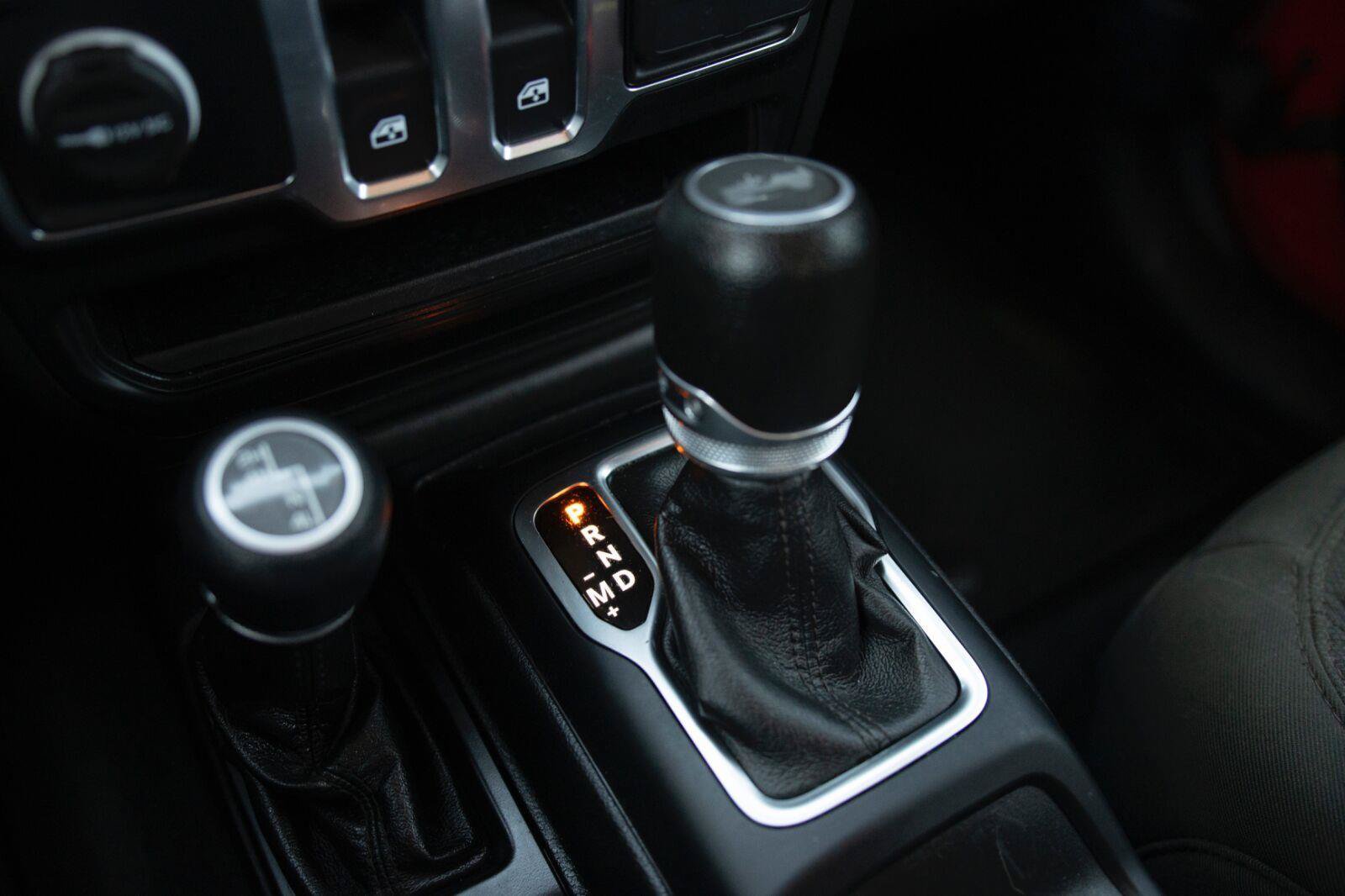 Used 2021 Jeep Wrangler Sport AWD/4WD image 12