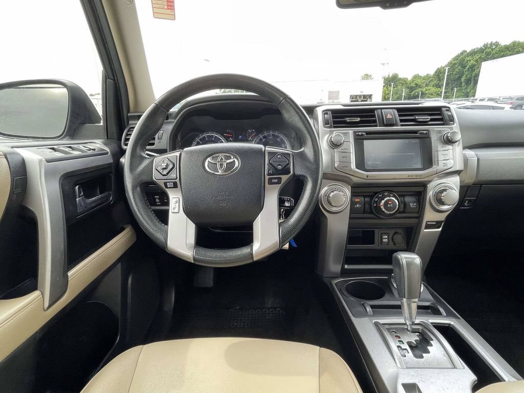 Used 2019 Toyota 4Runner SR5 Premium AWD/4WD image 17