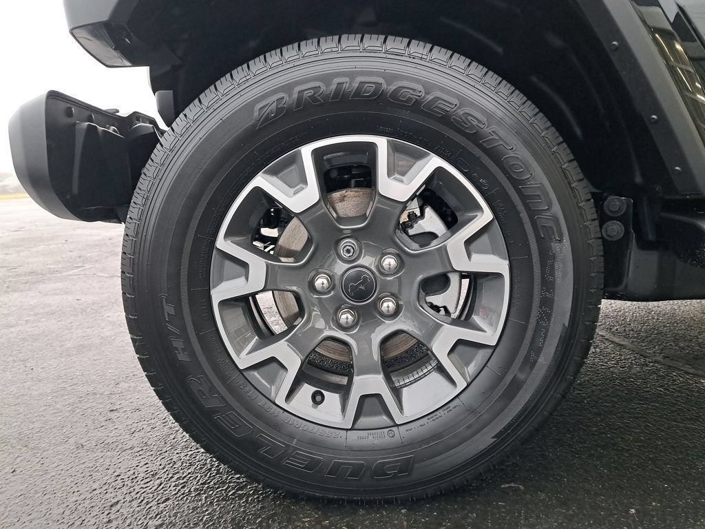 New 2026 Jeep Wrangler Unlimited Sahara AWD/4WD image 29