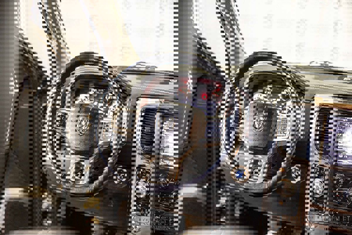 Used 2016 RAM 1500 Laramie w/ Convenience Group image 34