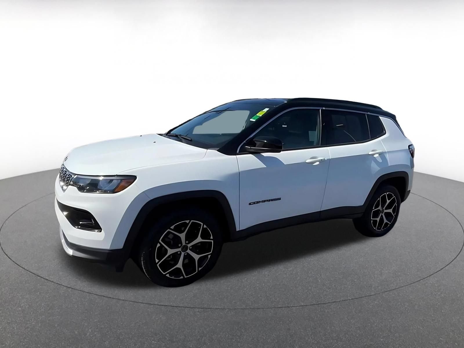 Used 2025 Jeep Compass Limited AWD/4WD image 7