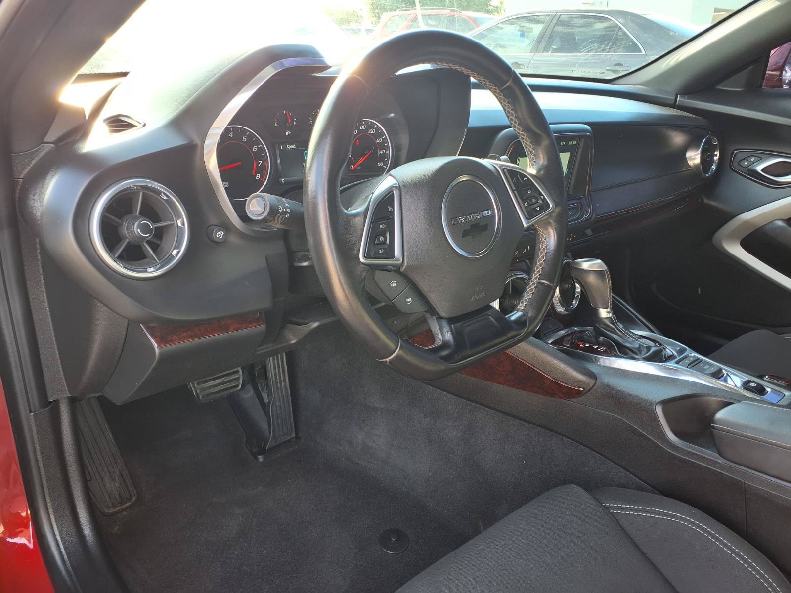 Used 2018 Chevrolet Camaro LT RWD image 12