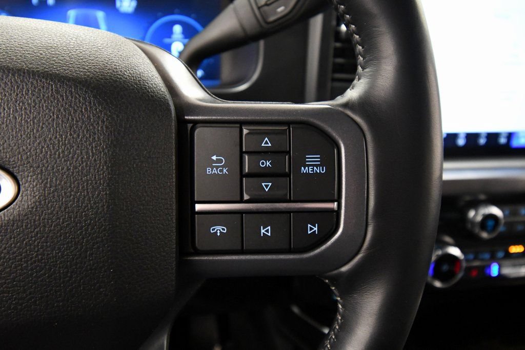 Used 2023 Ford F250 Lariat AWD/4WD image 21