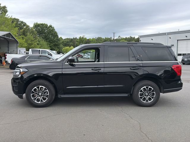 Used 2024 Ford Expedition XLT RWD image 2
