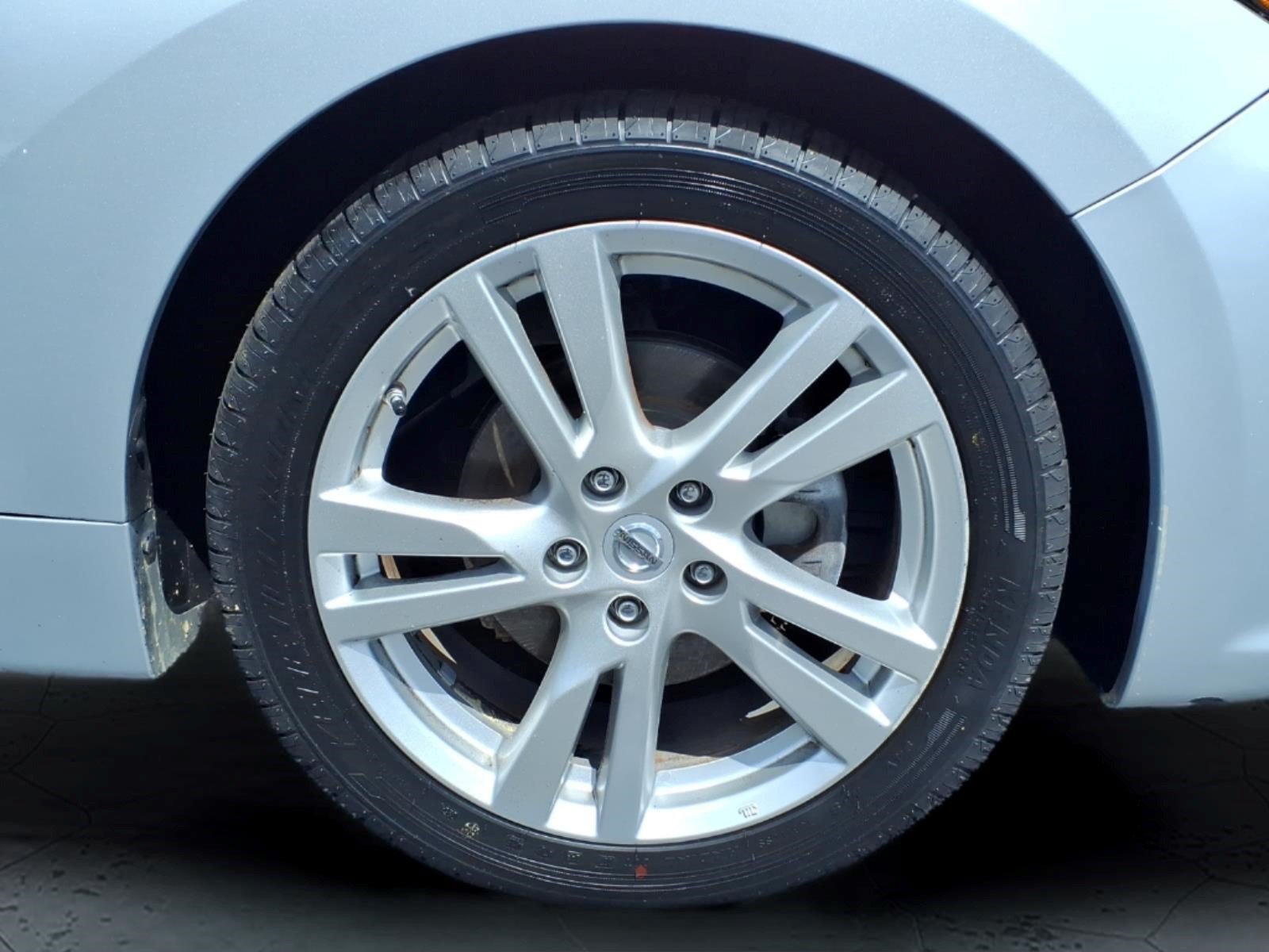 Used 2017 Nissan Altima 3.5 SL FWD image 8