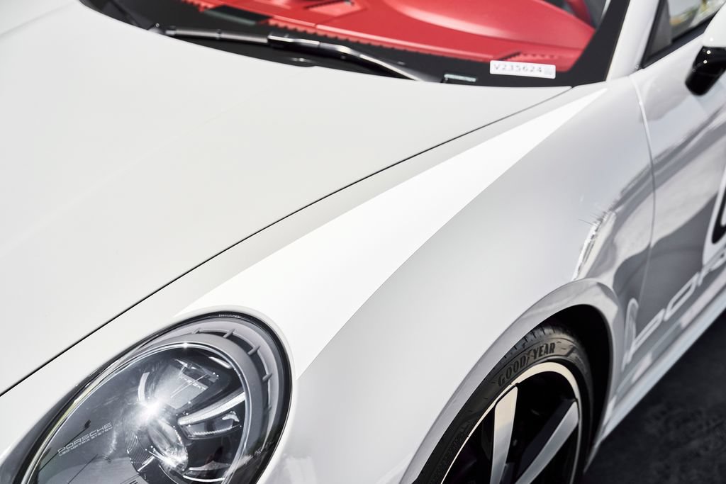 Used 2021 Porsche 911 AWD/4WD image 8
