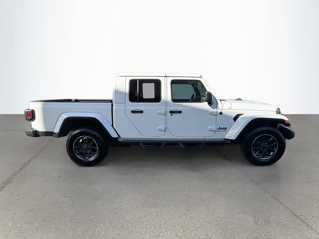 Used 2023 Jeep Gladiator Overland image 2