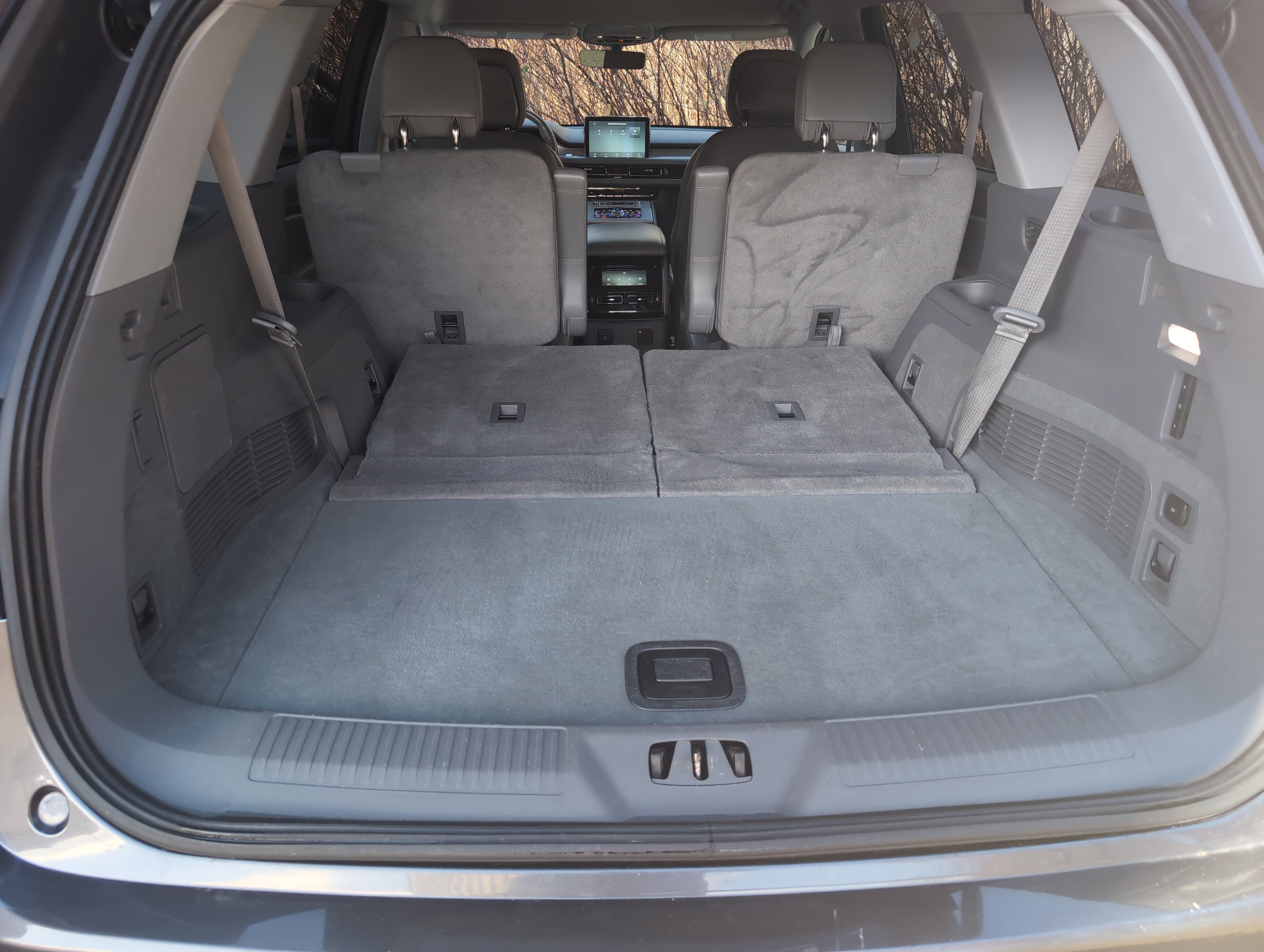 Used 2020 Lincoln Aviator Reserve w/ Elements Package Plus image 32