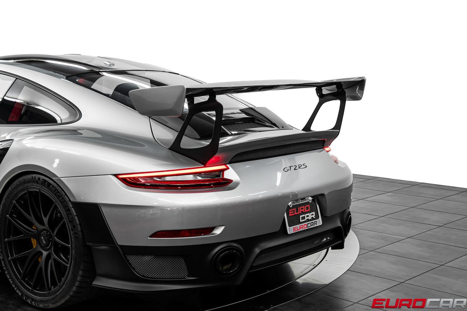 Used 2019 Porsche 911 GT2 RS RWD image 24