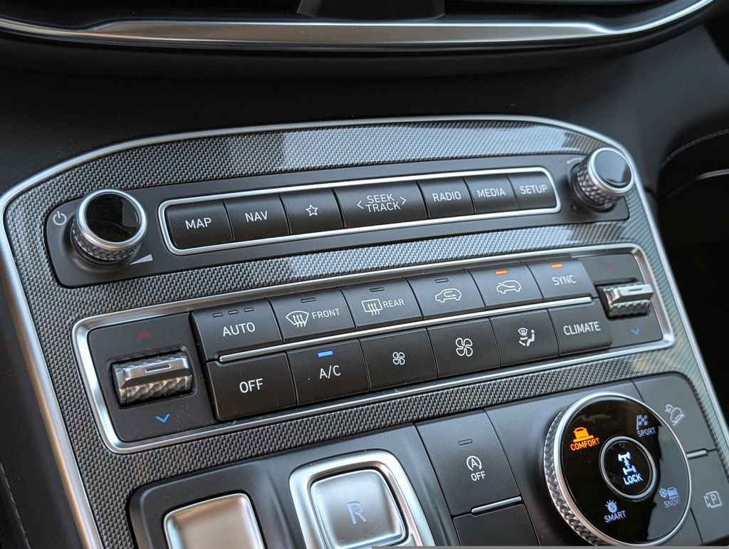 Used 2023 Hyundai Santa Fe SEL w/ Premium Package image 25