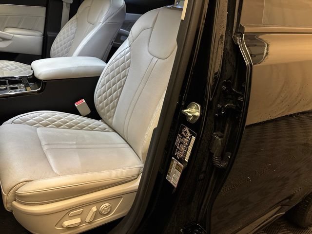 Certified 2023 Kia Sorento SX AWD/4WD image 11