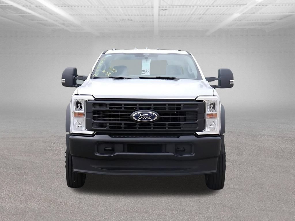 New 2025 Ford F550 4x4 Regular Cab Super Duty image 2